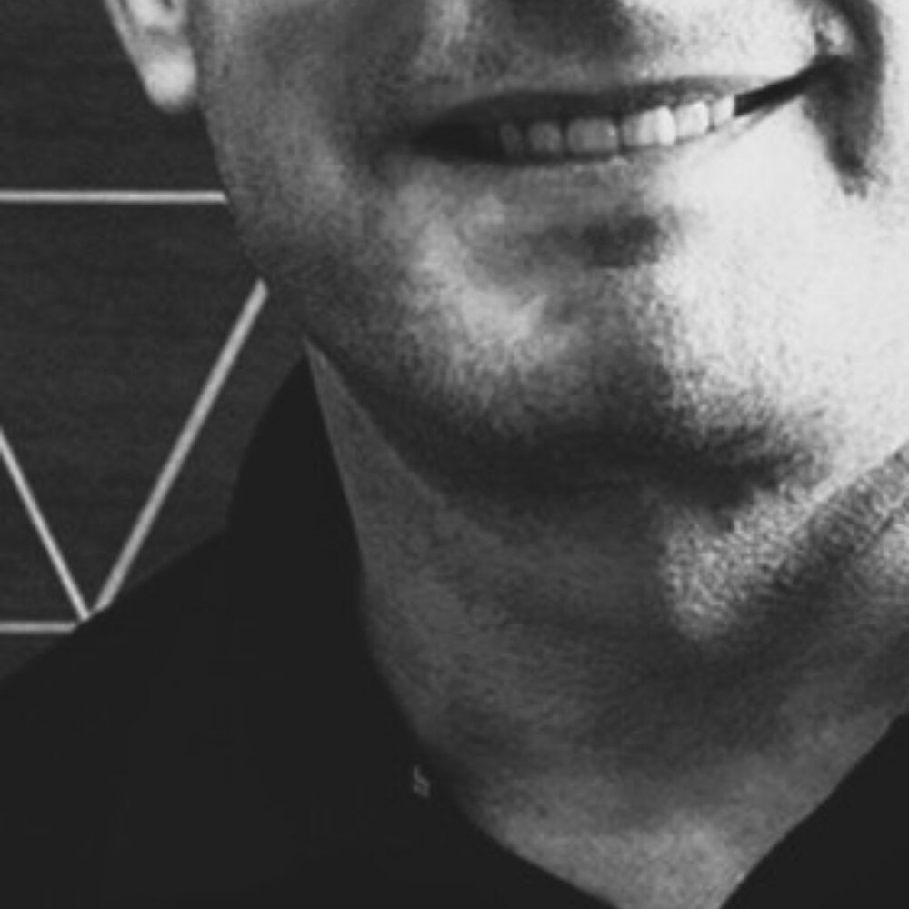 Meet your Posher, Dee